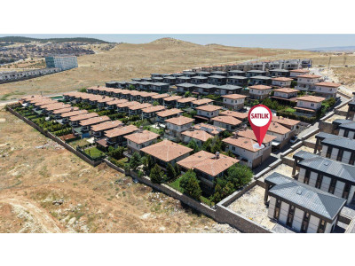 Şehirden Uzak Huzura Yakın! Site İçerisinde Geniş Bahçeli 3+1 Villa